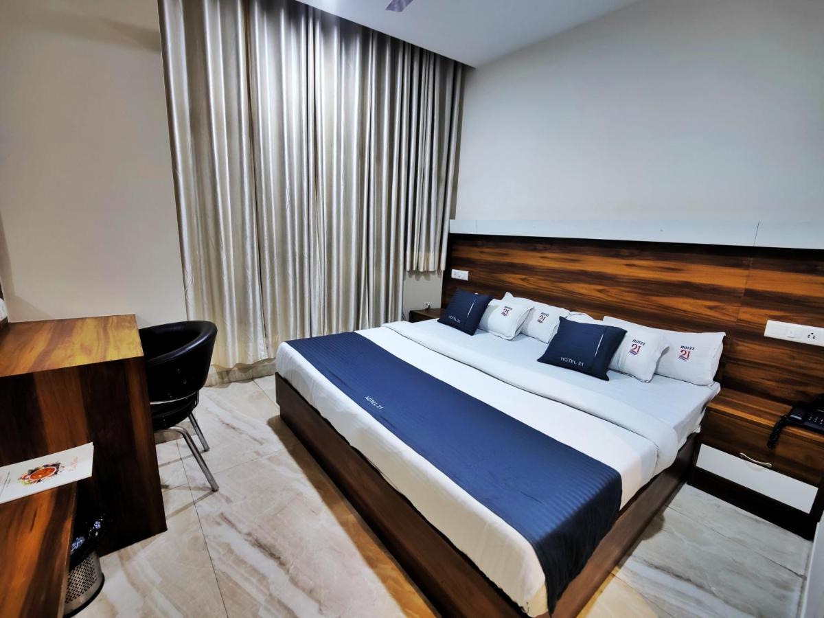 Hotel 21 Next To Chd Railway Station Chandīgarh Exterior foto